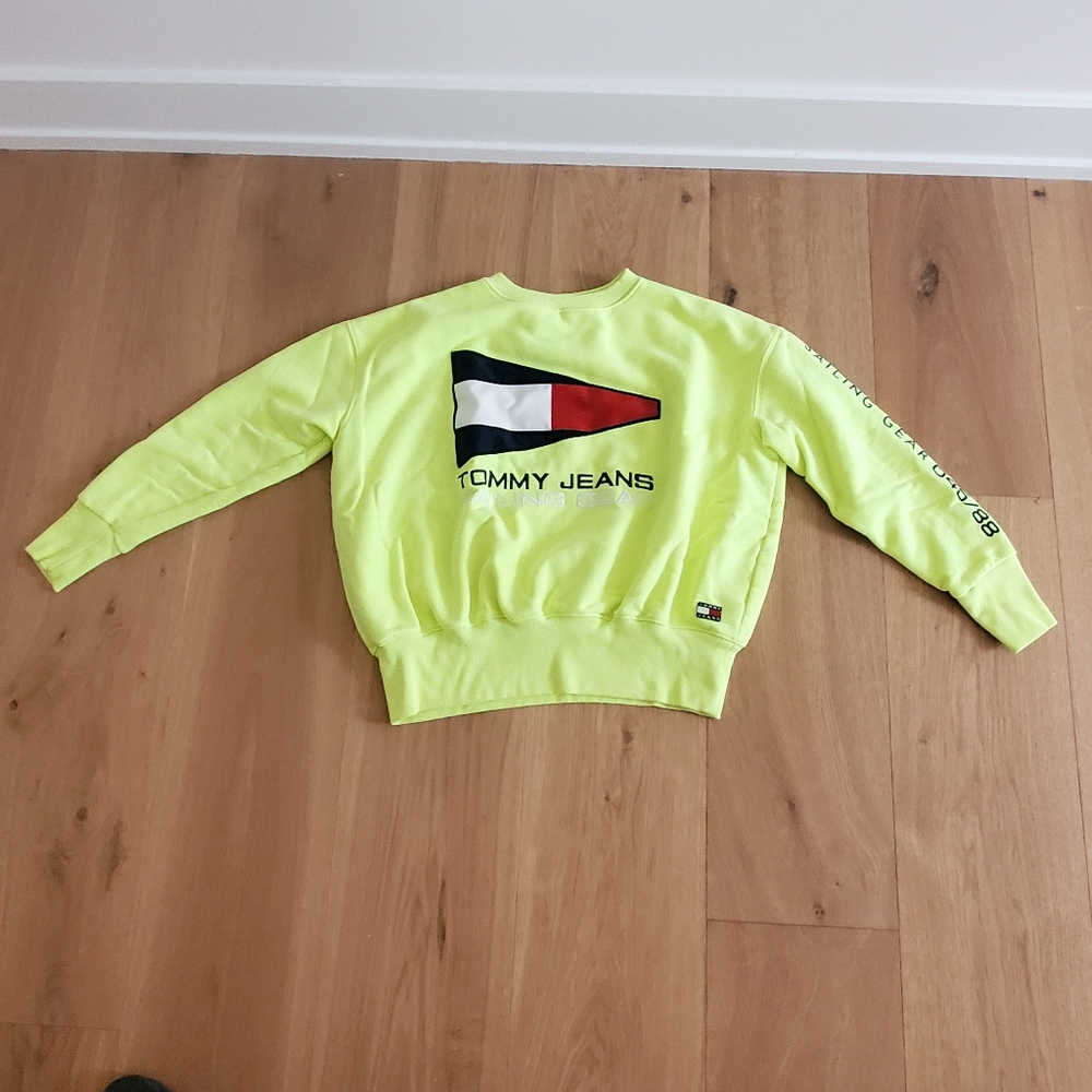 Tommy Hilfiger Women's Sweatshirt Size Medium, Neon
